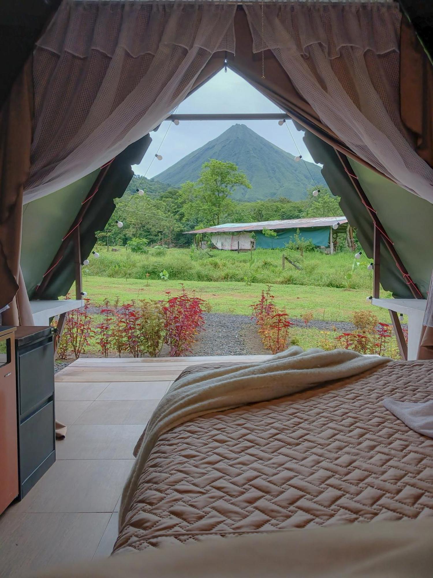 Вилла Flora Glamping De Abuela Ла Фортуна Экстерьер фото